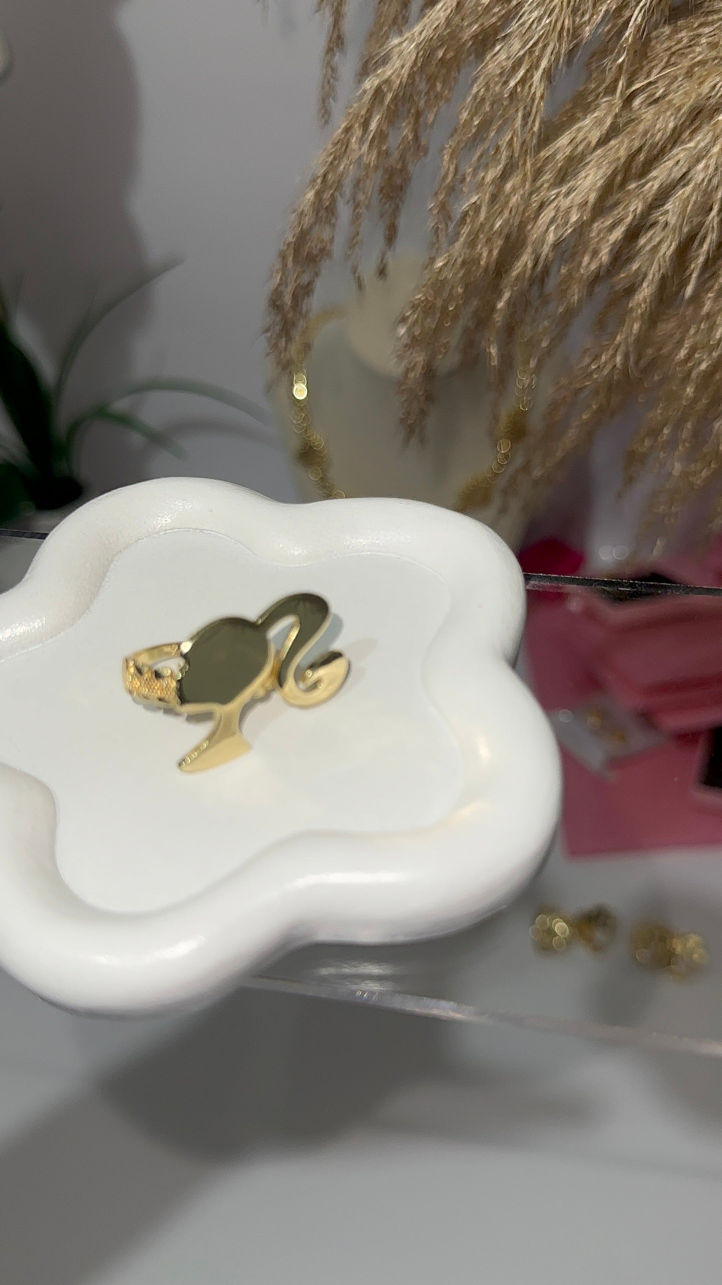 Barbie Malibu ring
