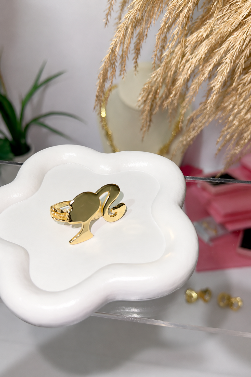 Barbie Malibu ring